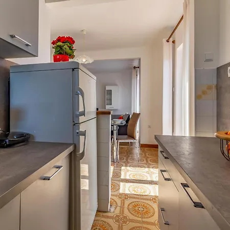 Apartman 2 Bedroom Cozy In Labin