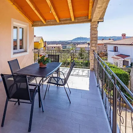 2 Bedroom Cozy In * Labin (Istria)