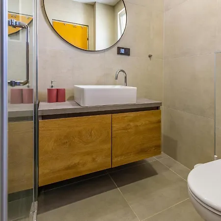 Apartman 2 Bedroom Cozy In *