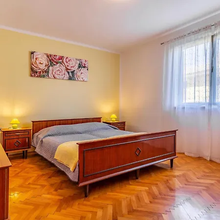 2 Bedroom Cozy In *