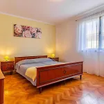2 Bedroom Awesome In *