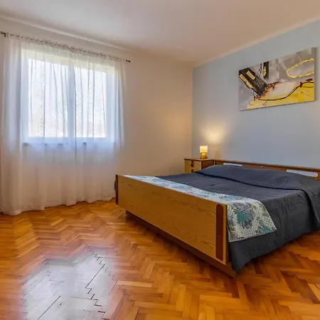 아파트 2 Bedroom Cozy In